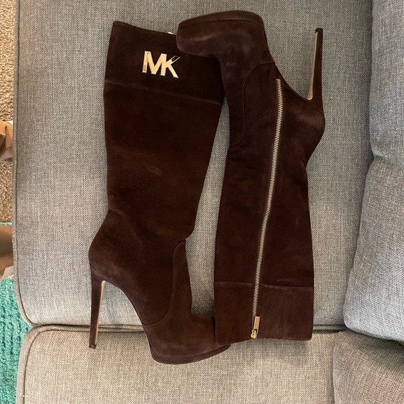 Michael Kors Dark Brown Heeled Boots with Gold Accents - Picture 1 of 7